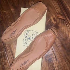 Lucky Brand Leather flats